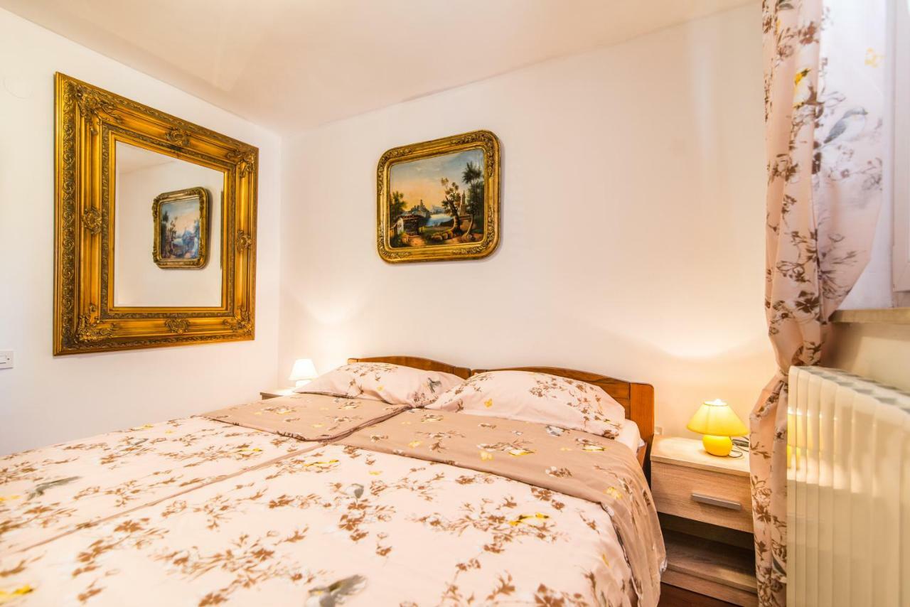 Apartmani Marina Poreč Exterior foto