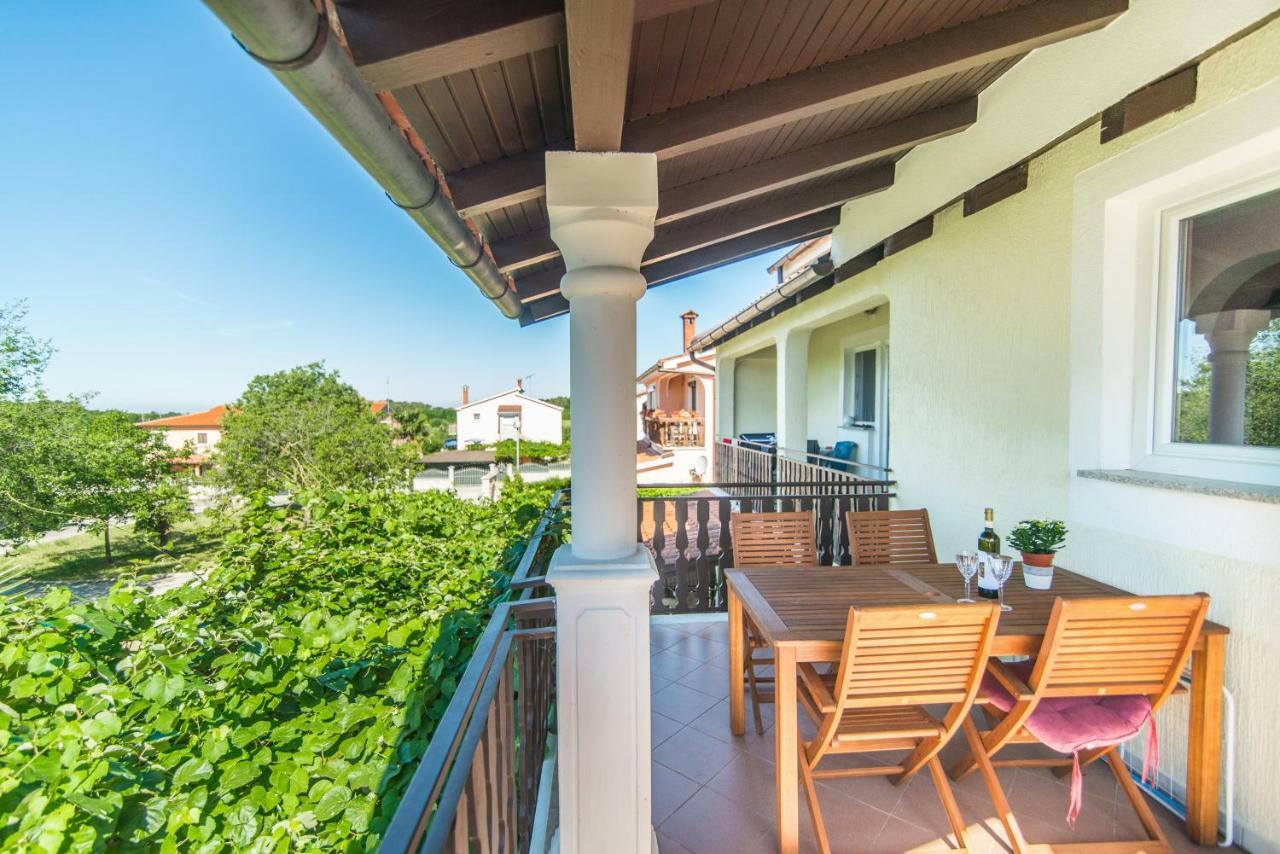 Apartmani Marina Poreč Exterior foto